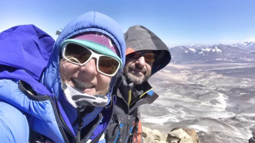 Anne-Marie Flammersfeld und Giuseppe Milanesi auf dem Gipfel.  Foto: z.Vfg