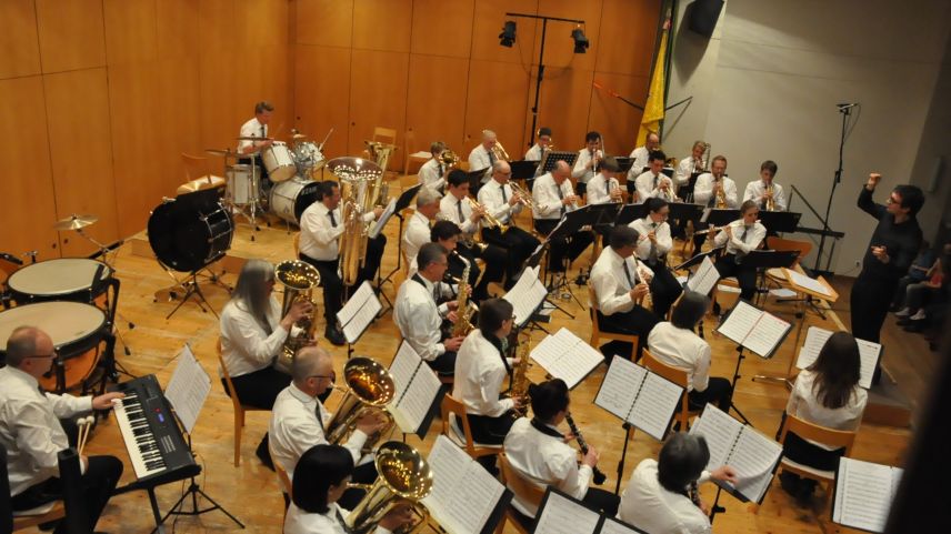 Die Musikgesellschaft St. Moritz konzertiert unter der Leitung von Alessandro Pacco