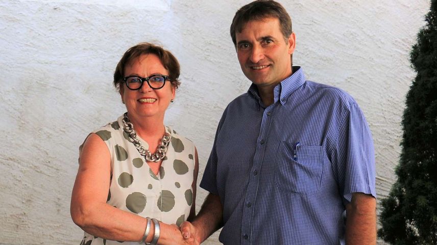Corina Casanova, presidenta FMR (a schnestra) e Gian Michael, president ANR (fotografia: mad).