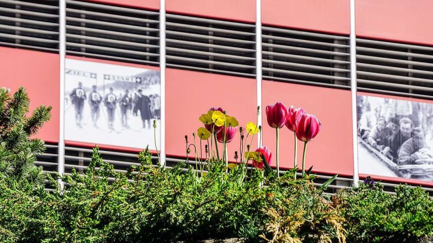 Architektur steht aktueller denn je im Spannungsfeld von Region, Geschichte, Kultur und gesellschaftlichen Bedürfnissen. Das ist in St. Moritz (im Bild) nicht anders als in der gesamten Region. Foto: Jon Duschletta