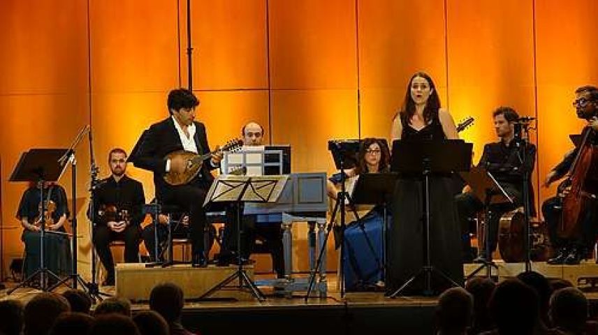 Der Mandolinenspieler Avi Avital und die Sängerin Nuria Rial konzertierten mit dem Kammerorchester Basel. 