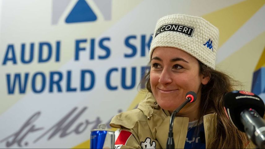 Die Siegerin des Weltcup Super-G-Rennens von St. Moritz: Sofia Goggia (I). Foto: Fotoswiss/Giancarlo Cattaneo