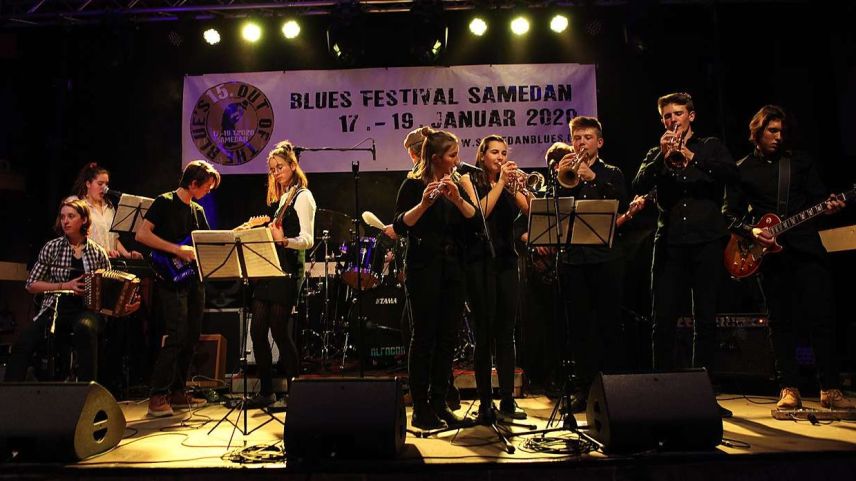 Die Academia Blues Band eröffnete den Samstagabend des 15. Out of the Blue's Samedan. Foto: Dario Dosch