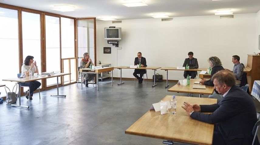 Gesprächsrunde im Bergell mit Nationalrätin Anna Giacometti. Foto: z.Vfg