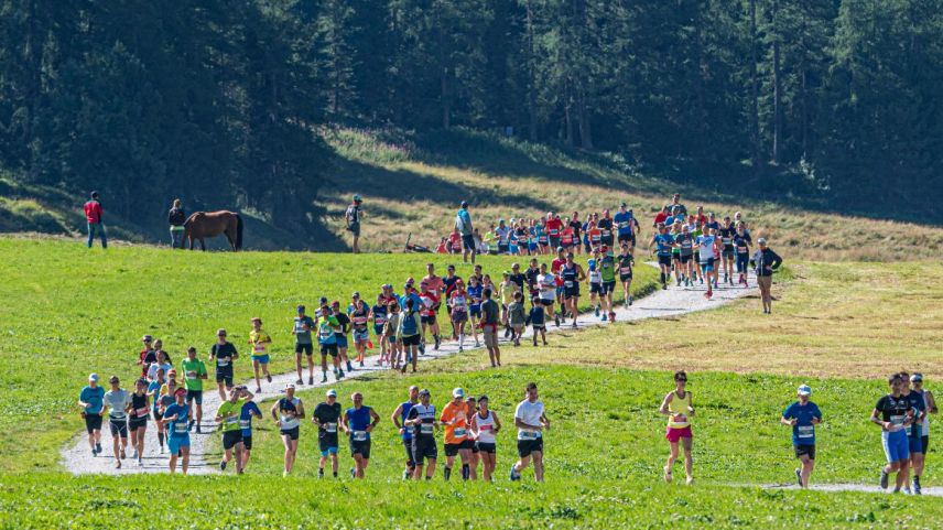 Dieses Jahr wird der Engadiner Sommerlauf in anderer Form stattfinden. Zu den Neuerungen gehört ein dreitägiges Etappenrennen. Zudem wird der Zieleinlauf in St. Moritz sein – und nicht wie bisher in Samedan. 			Foto: Daniel Zaugg
