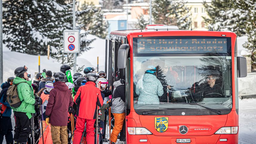 Engadin Bus transportierte über die Festtage 120000 Passagiere.  Foto: Daniel Zaugg