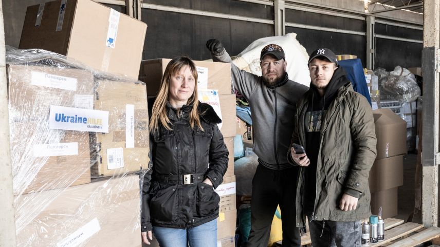 Oksana Sgier vom Verein Ukraine Hilfe Graubünden hat den Transport der Hilfsgüter an die polnisch-ukrainische Grenze begleitet (Foto: Mayk Wendt).