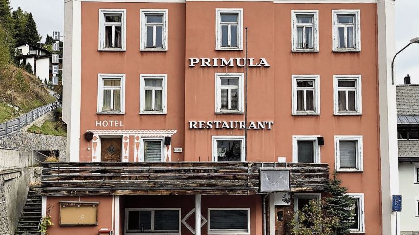 Das Hotel Primula wird bis zu den nächsten Planungsschritten zu einer Unterkunft für Flüchtende aus der Ukraine umfunktioniert. 	Foto: Marie-Claie Jur