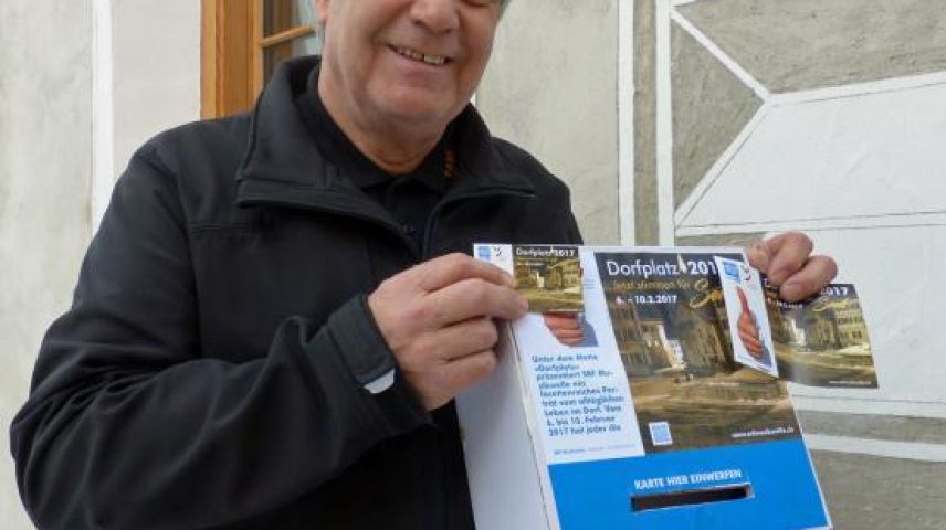 Andri Guler, ils president da Sent Turissem, es gnü orientà cha Sent haja guadagnà la concurrenza (fotografia: Annatina Filli).