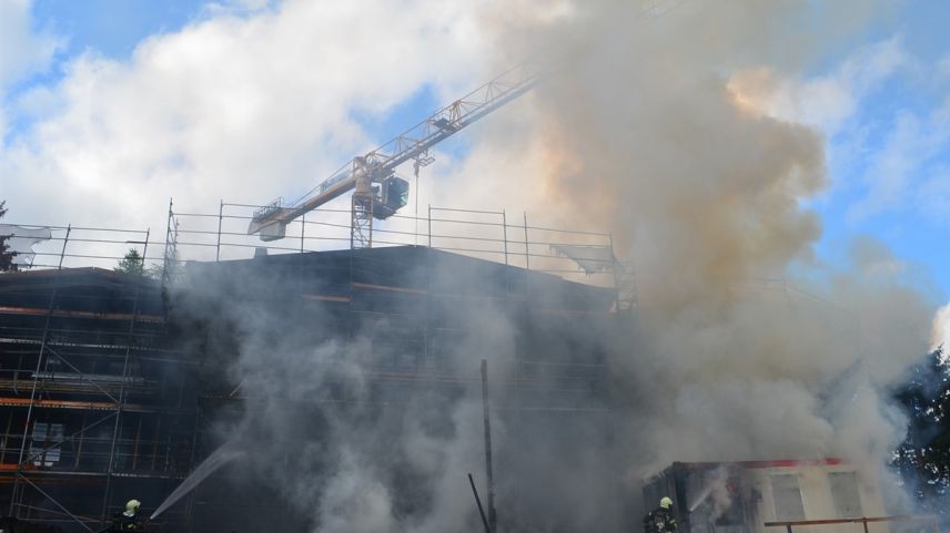 Löscharbeiten durch die Feuerwehr St.Moritz. Foto: zvfg.