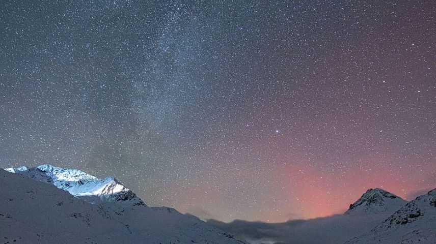 Der Fotograf Andrea Furger hat die Nordlichter am Berninapass mit der Kamera festgehalten. Foto: Andrea Furger
