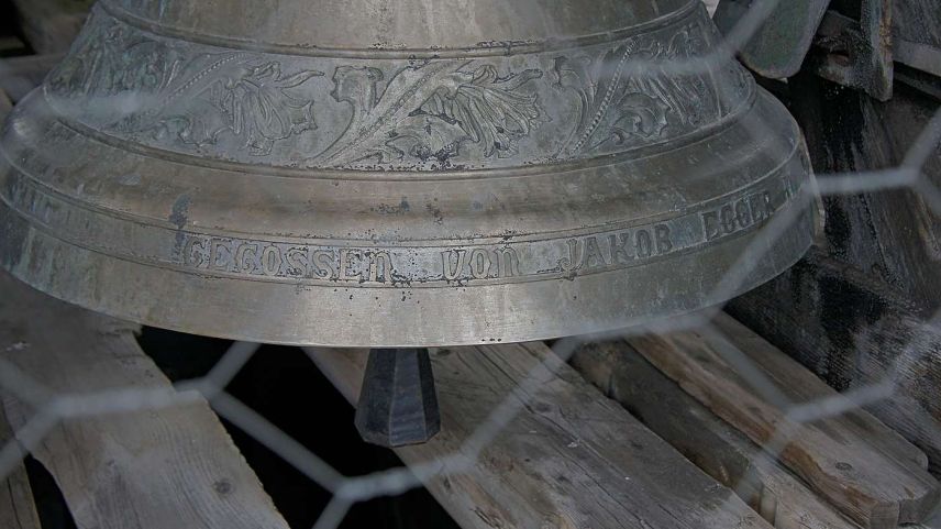 Die grosse Glocke der Kirche in Bever. Foto: Jon Duschletta