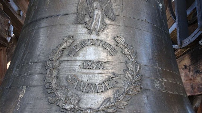 Inschrift der Glocke «Il Grand» der Dorfkirche Samedan.Inschrift der Glocke «Il Grand» der Dorfkirche Samedan. Fotos: Walter Isler