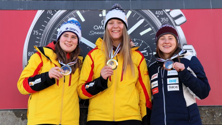 Strahlende Gesichter beim Team Deutschland. Foto Olympia Bob Run St. Moritz