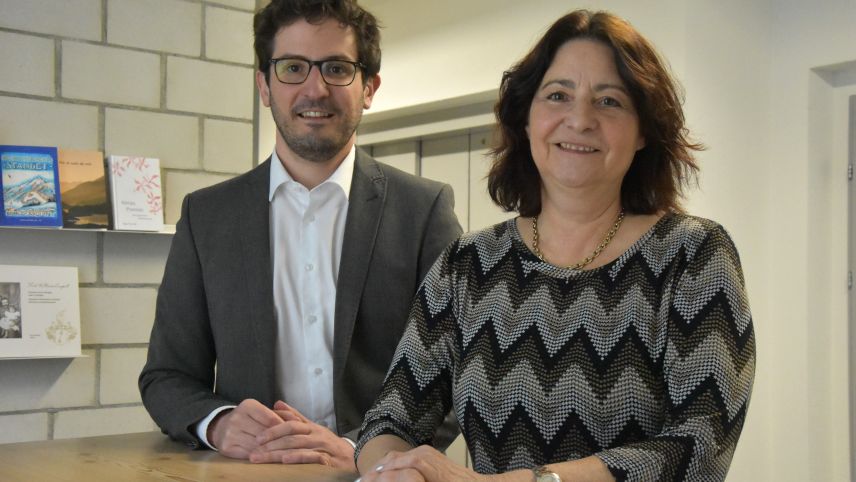 Linus Peter (SP) und Anna Giacometti (FDP) vertreten verschiedene Standpunkte bei der Initiative einer 13. AHV-Rente. Foto Fadrina Hofmann