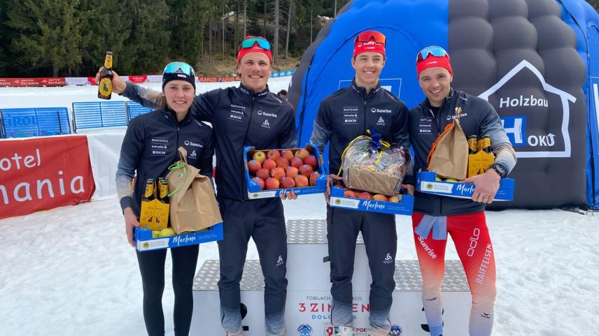 Marina Kälin, Roman Alder, Isai Näff und Erwan Käser am Alpencup-Finale. Foto: Marco Isenschmid / Swiss Ski 