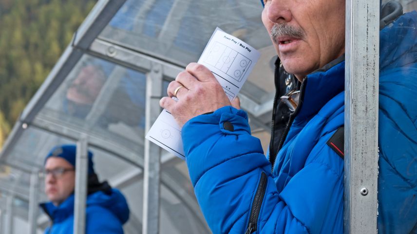 Die Assistenztrainer im Fokus: Rolf Camichel vom EHC St. Moritz. 