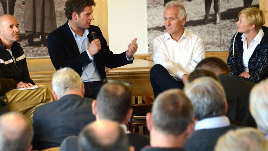 Das Thema des Podiums an der GV der Bergbahnen Graubünden: mit Ganzjahresangeboten am Berg gegen den Klimawandel. Foto: z. Vfg