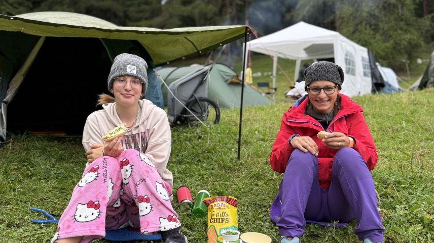 Campingfeeling auf dem Konzertareal.  Foto: Fadrina Hofmann