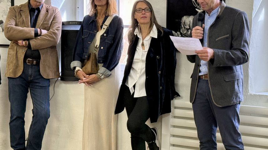 Ils descendents Feuerstein, a dretta Gian Cla Feuerstein e dasper el Seraina Feuerstein. fotografia: Fadrina Hofmann