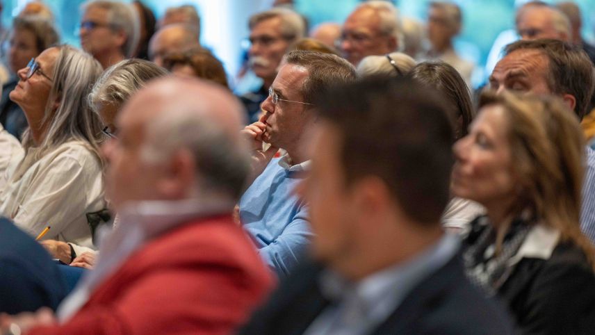 Grosses Interesse im Publikum. Foto: Jean-Marie Delnon