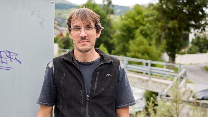 «Cun quellas massas chi sun gnüdas nu’s vaiva fat quint», disch Hans Andersag, cumandant dals Pumpiers Pisoc (fotografia: Michael Steiner).