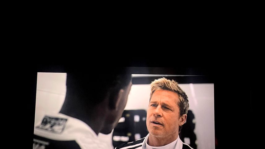 ...und Brad Pitt auf der Leinwand Fotos: Gianina Flepp