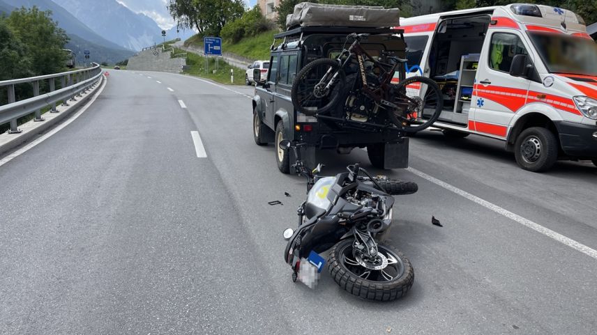 Die Unfallstelle in Sent. Foto: Kantonspolizei