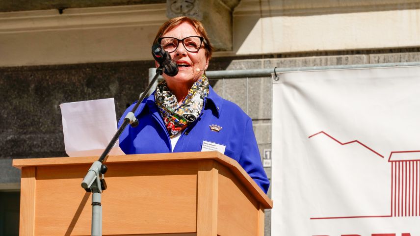 Unter den Rednerinnen und Rednern war auch auch die Bündner Standespräsidentin Silvia Hofmann präsent.