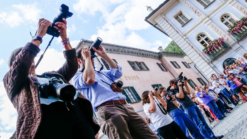 Die Vergabe des Wakkerpreises 2025 zog zahlreiche Gäste an und auch das Medieninteresse war gross.