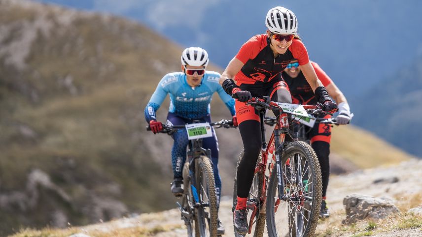 Tinetta Thanei nimmt bereits zum zehnten Mal am Nationalpark Bike-Marathon teil. Foto: Dominik Täuber