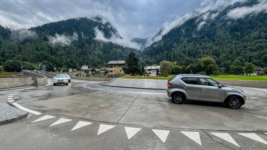 Ein Kreisel an der Kantonsstrasse sorgt für mehr Sicherheit.