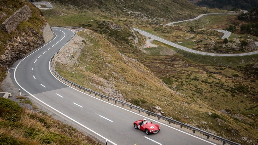 Der Automobilanlass Bernina Gran Turismo führt zu Strassensperrungen auf dem Berninapass. Foto: Bernina Gran Turismo