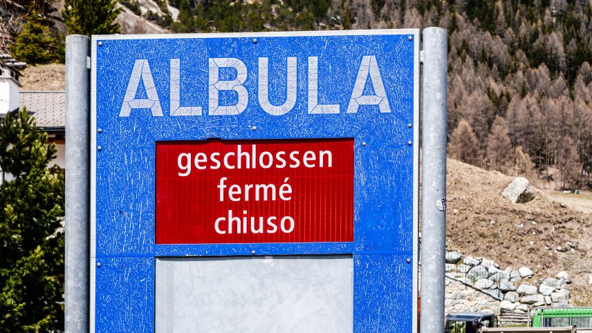 Heuer wurde die Wintersperre am Albulapass am 9. Mai aufgehoben, in den schneereichen Wintern 2021 und 2024 erfolgte dies erst rund einen Monat später, jeweils am 10. Juni. Symbolbild: Jon Duschletta