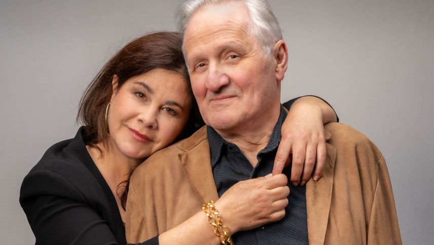 Die Schauspielerin Tonia Maria Zindel mit Engadiner Wurzeln spielt zusammen mit dem Bündner Schauspieler Andrea Zogg die Ehekomödie «Der Abschiedsbrief» von Audrey Schebat in St. Moritz. Foto: Yanik Bürkli