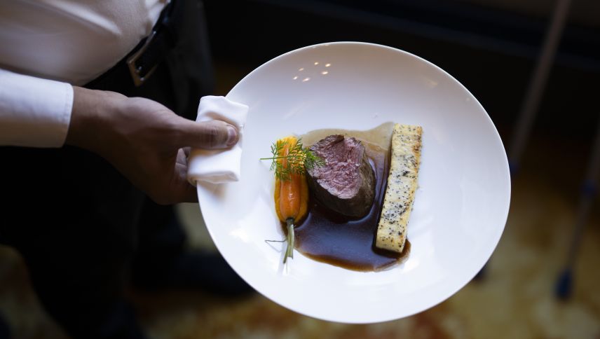 Das Essen hat Starkoch Armin Amrein gekocht.  Foto: Mayk Wendt