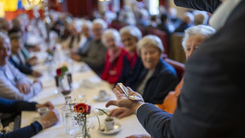 Auch Zauberer Christophe Ambre begeistert.  Foto: Mayk Wendt