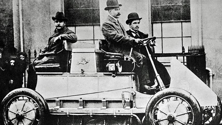 Eine unglaubliche Ingenieurleistung. Der Lohner-Porsche war das erste allradbetriebene Elektroauto. 	Foto: Wikipedia