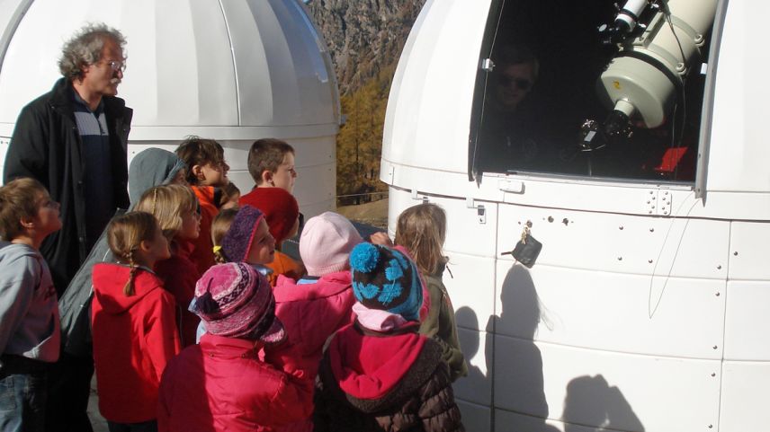 Il suveran da Val Müstair sto decider prosmamaing da cumprar il stabilimaint da «Lü Stailas», l’anteriura chasa da scoula da Lü (fotografia: mad).