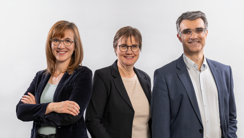 Carmelia Maisse, Aita Zanetti und Marcus Caduff kandidieren für die Mitte Partei Graubünden für die Regierungsratswahlen im Juni 2026 (Foto: die Mitte Graubünden)