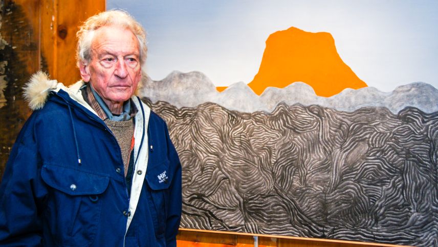 Gian Pedretti stellte 2013 im St. Moritzer Château Papillon des Arts seine Werke aus. Jetzt kehren solche nach Madulain in die Stalletta zurück. Archivfoto: Jon Duschletta