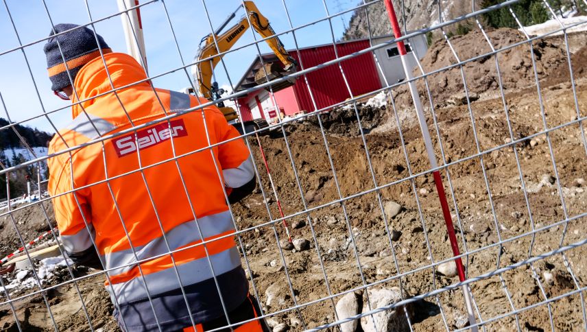 Das neue Steuerabkommen bringt nicht nur den Bausektor aus dem Lot. Diesen könnte es aber wegen seiner vielen Grenzgänger besonders hart treffen. Noch herrscht vor allem Unsicherheit. Symbolfoto: Jon Duschletta