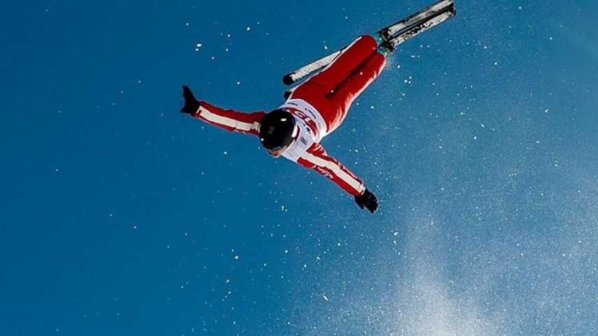 Die Athleten der Aerials sind wahre Luftakrobaten. Foto: Swiss Ski