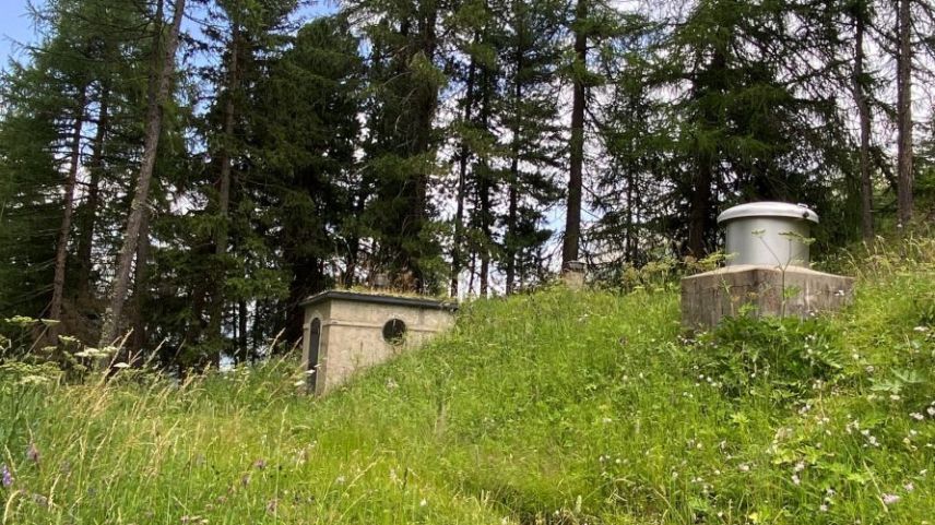 Dieses Wasserreservoir bereitete den Verantwortlichen der Gemeinde S-chanf Sorgen. Foto: Gemeinde S-chanf