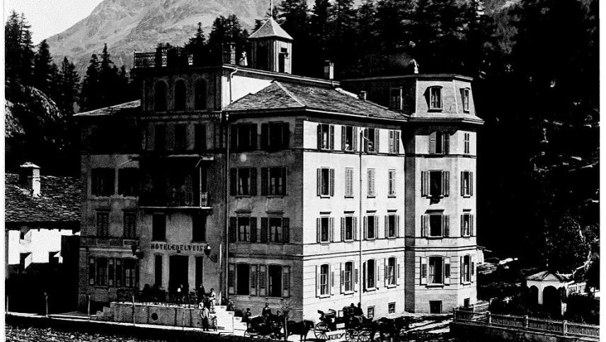 Damals: Das Hotel Edelweiss in Sils-Maria im Eröffnungsjahr 1876. Foto: z. Vfg. Hotel Edelweiss