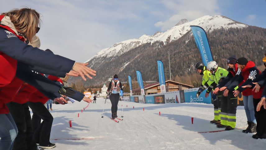 Victoria Vassileva arrivand i’l böt a S-chanf scu ultima curridura dal 55evel Maraton da skis engiadinais cuort zieva las 16.00 in dumengia passeda. fotografia: Martin Camichel