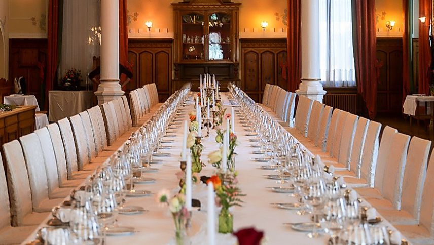 Der prachtvolle Jugendstilsaal, der für die Feierlichkeiten festlich hergerichtet wurde. Foto: Jenny Murin