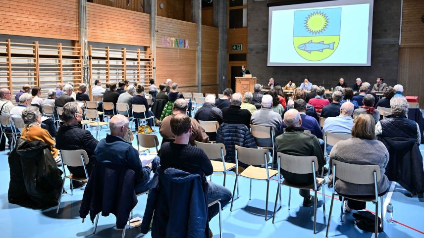 Auch an den Gemeindeversammlungen in Sils, Madulain, Bever und Celerina wurde über die Spital-Vorlage informiert und entschieden. Foto: Reto Stifel