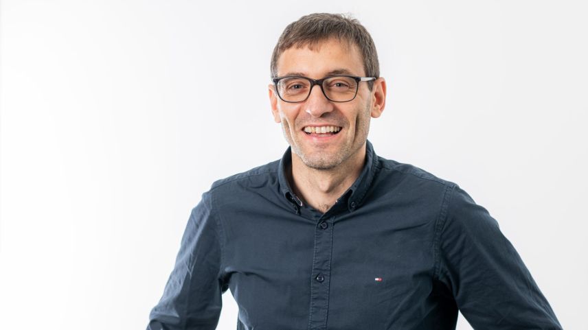 David Truttmann da Cuoira – ed oriund da Müstair! – es daspö l’on 2019 schefredacter da la Fundaziun Medias Rumantschas (FMR) (fotografia: mad).