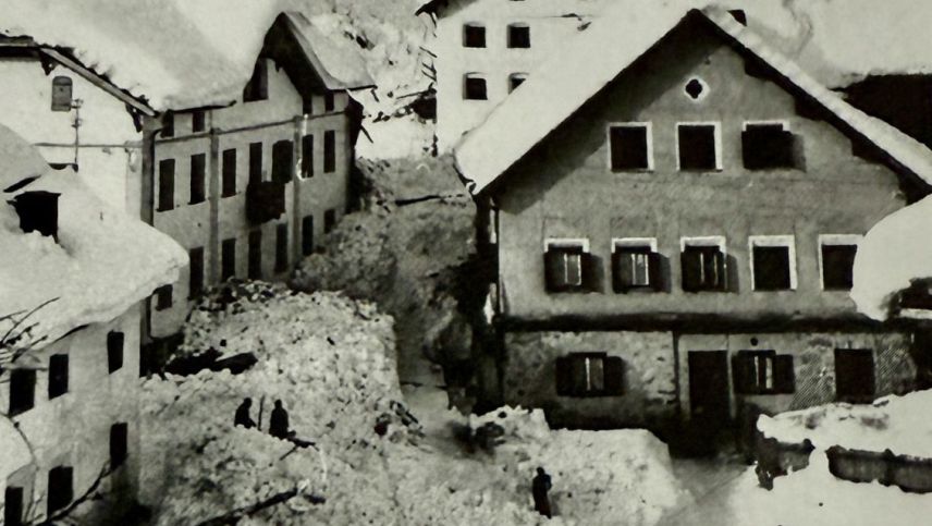 In Sent ging die Lawine bis zum Quartier Stron. Foto: Archiv Sent